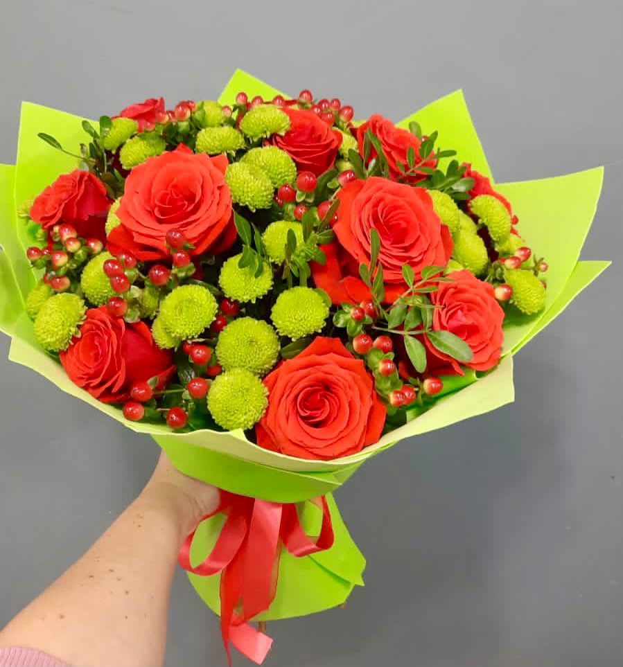 Букет цветов из: Хризантемы и Розы в Малом Верево