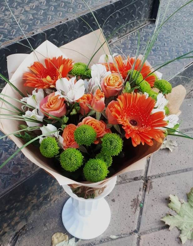 Букет цветов из: Герберы, Хризантемы, Альстромерии и Розы в Малом Верево