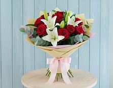 Букет цветов из:  Лилии и Розы в Малом Верево
