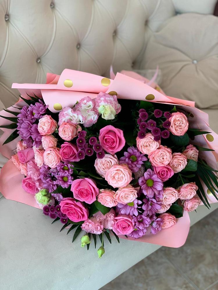 Букет цветов из: Хризантемы, Розы и Лизиантусы в Малом Верево