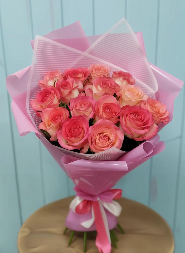 Букет 15 Розовых роз Равель в Малом Верево