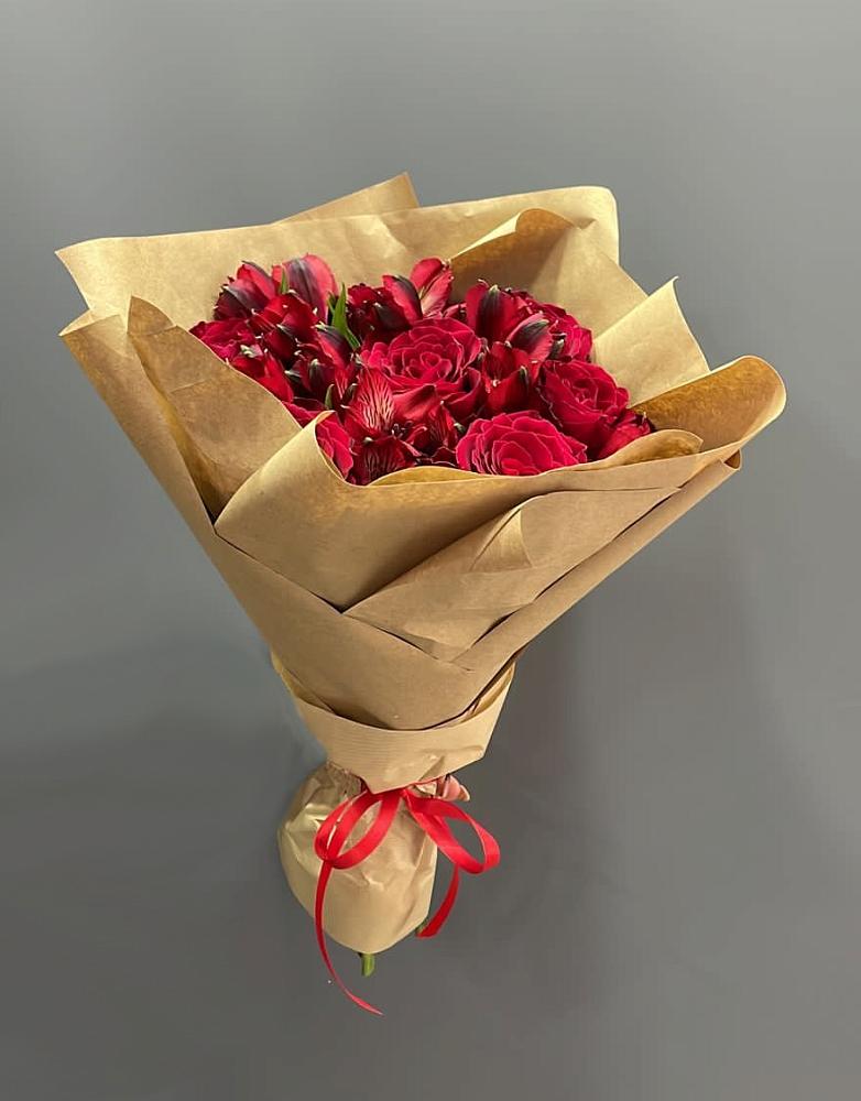 Букет цветов из: Альстромерии и Розы в Малом Верево