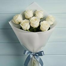 Букет 7 Белых роз Эдлесс Лав в Малом Верево