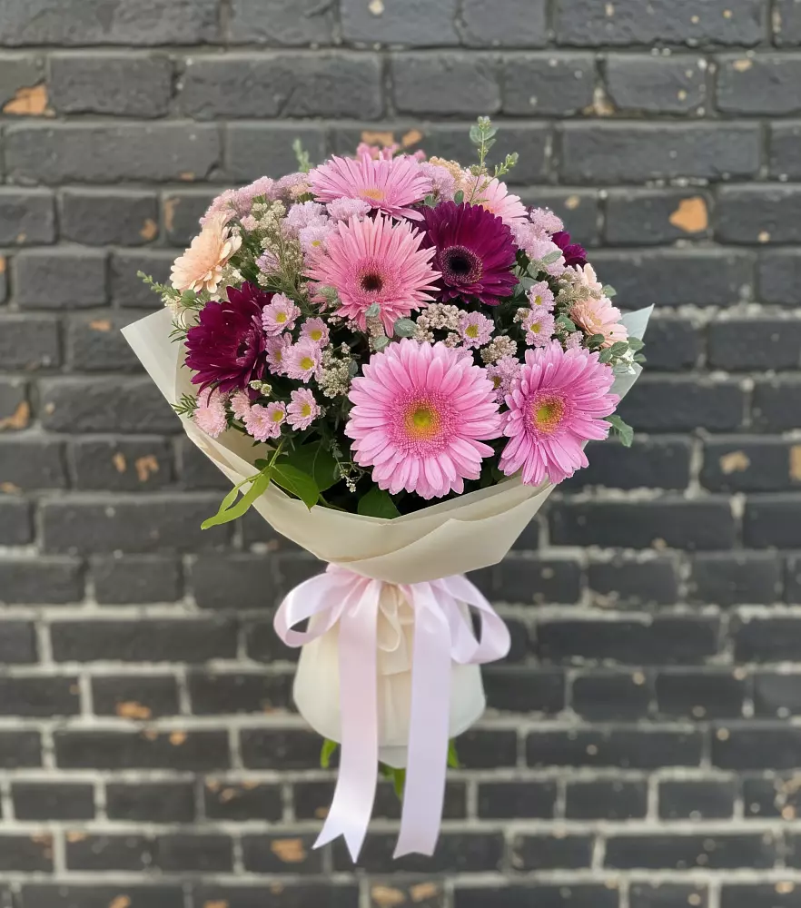 Букет цветов из: Герберы и Хризантемы в Малом Верево