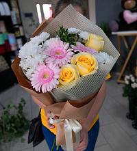 Букет цветов из:  Герберы, Розы и Хризантемы в Малом Верево