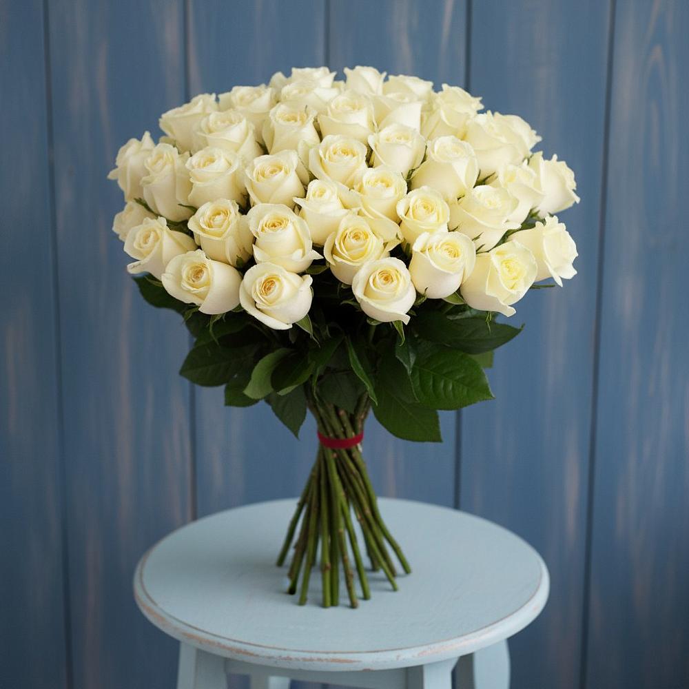 Букет 51 Белая роза Эдлесс Лав в Малом Верево
