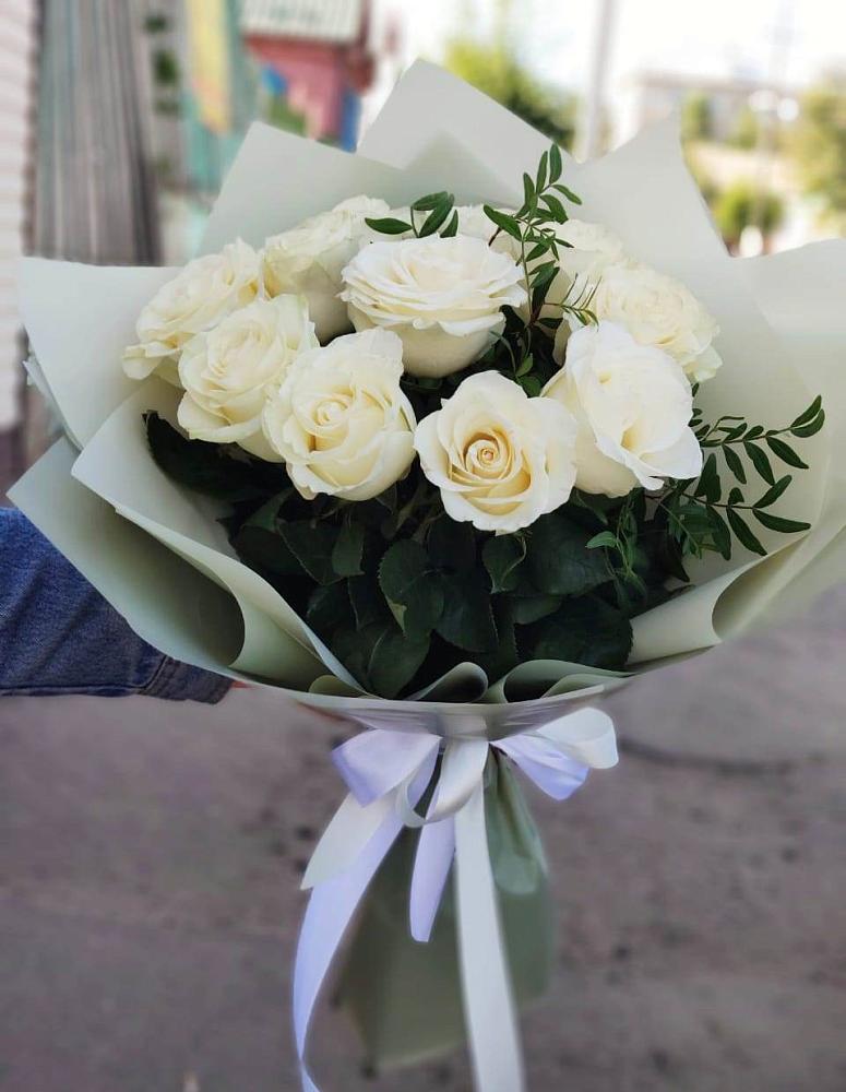 Букет Белые розы Проуд в Малом Верево