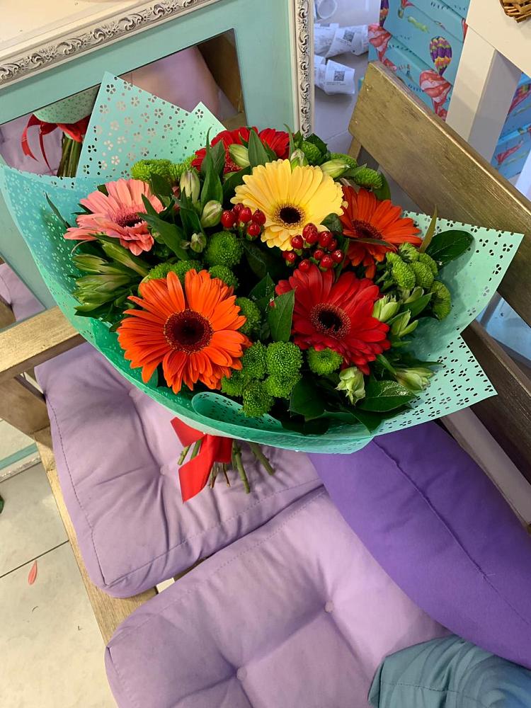Букет цветов из: Герберы, Хризантемы и Альстромерии в Малом Верево