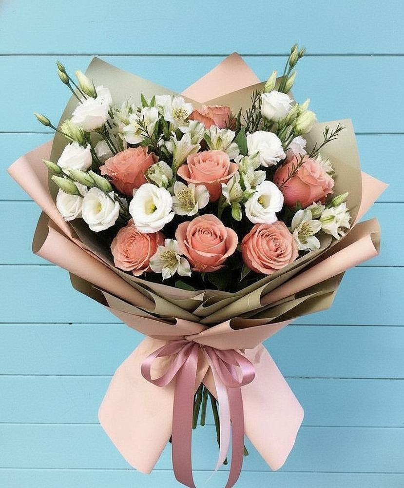 Букет цветов из: Розы, Альстромерии и Лизиантусы в Малом Верево