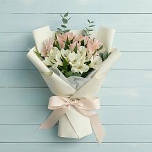 Букет цветов из:  Альстромерии в Малом Верево