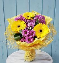 Букет цветов из:  Хризантемы и Герберы в Малом Верево