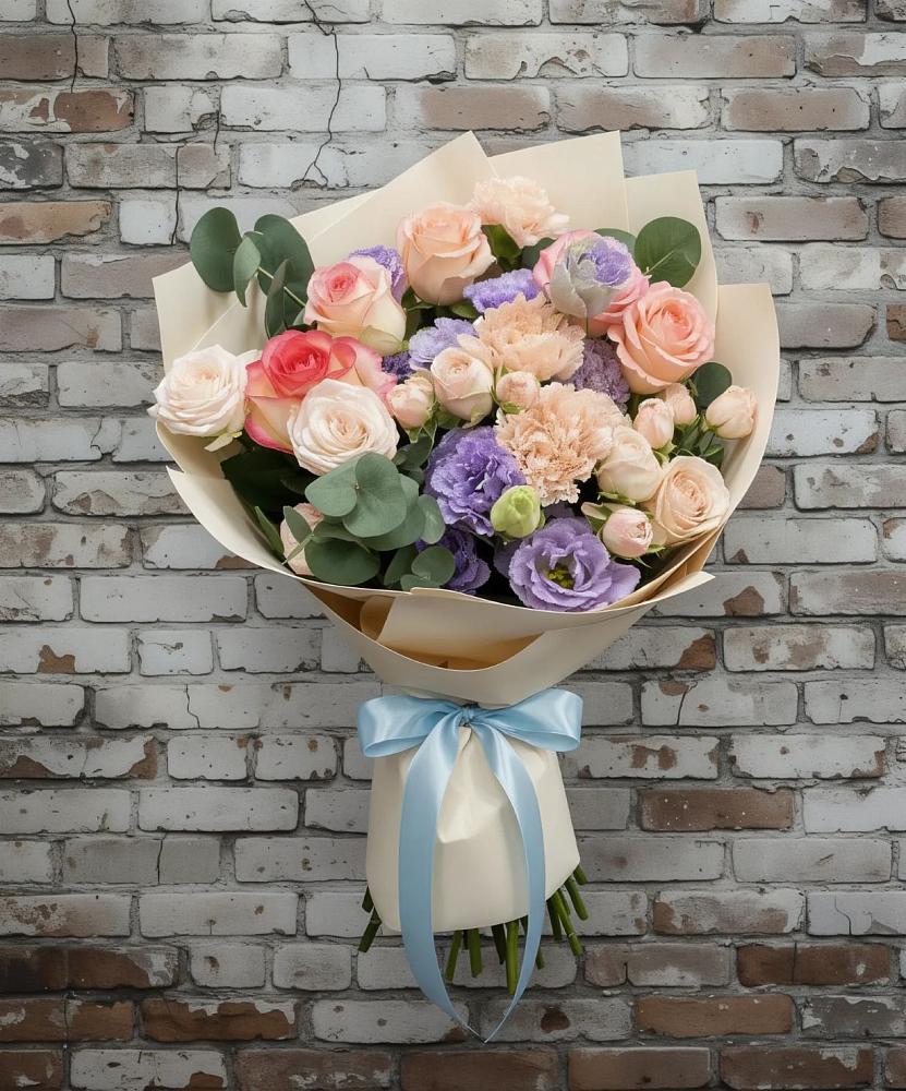 Букет цветов из: Розы, Лизиантусы и Гвоздики в Малом Верево