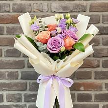 Букет цветов из:  Лизиантусы и Розы #REPLACE_PRED# Малом Верево