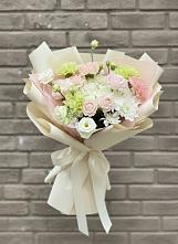 Букет цветов из:  Гвоздики, Розы, Лизиантусы и Хризантемы в Малом Верево