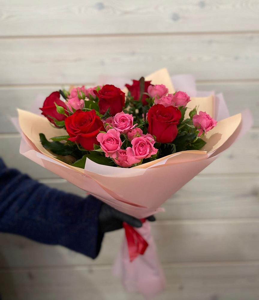 Букет цветов из: Розы в Малом Верево